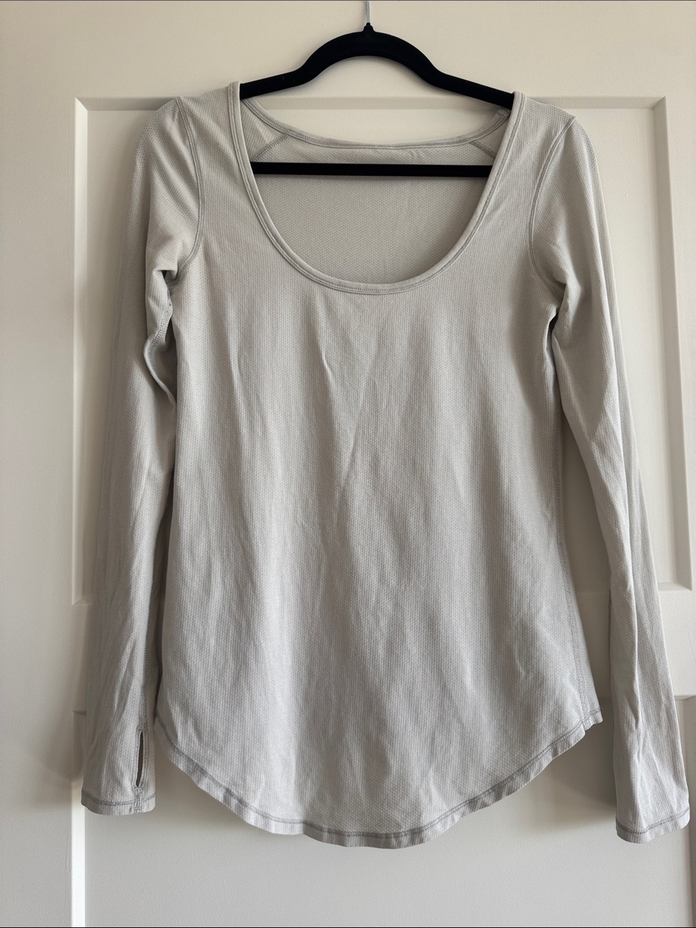 lululemon athletica Light Gray Long-Sleeve Scoop Neck Top